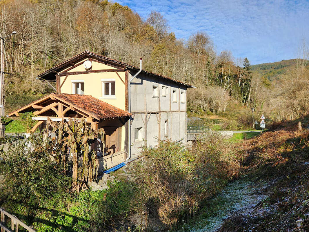Maison à ARBAS