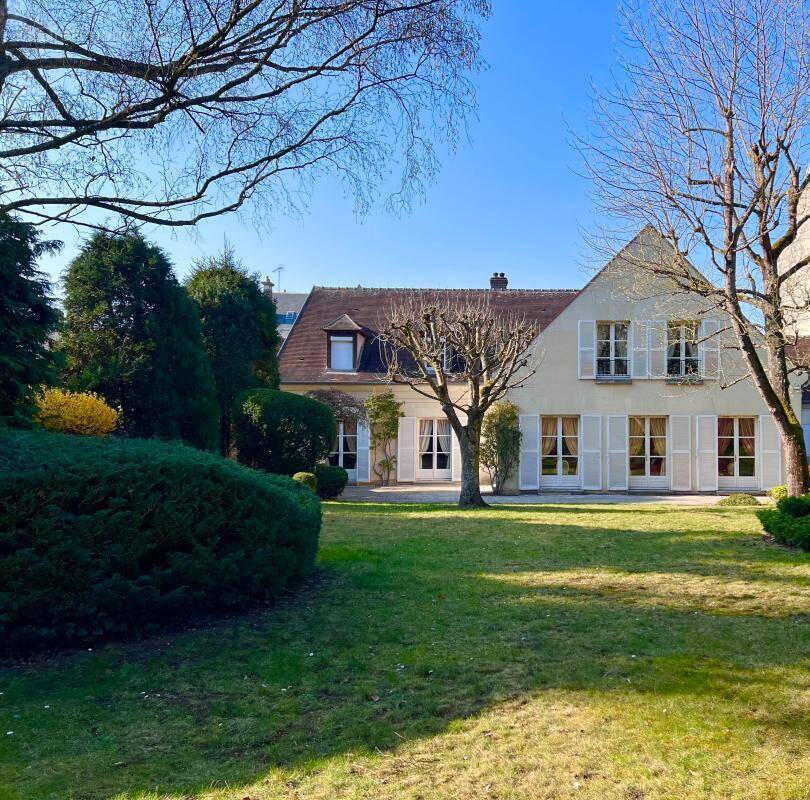 Maison à COMPIEGNE