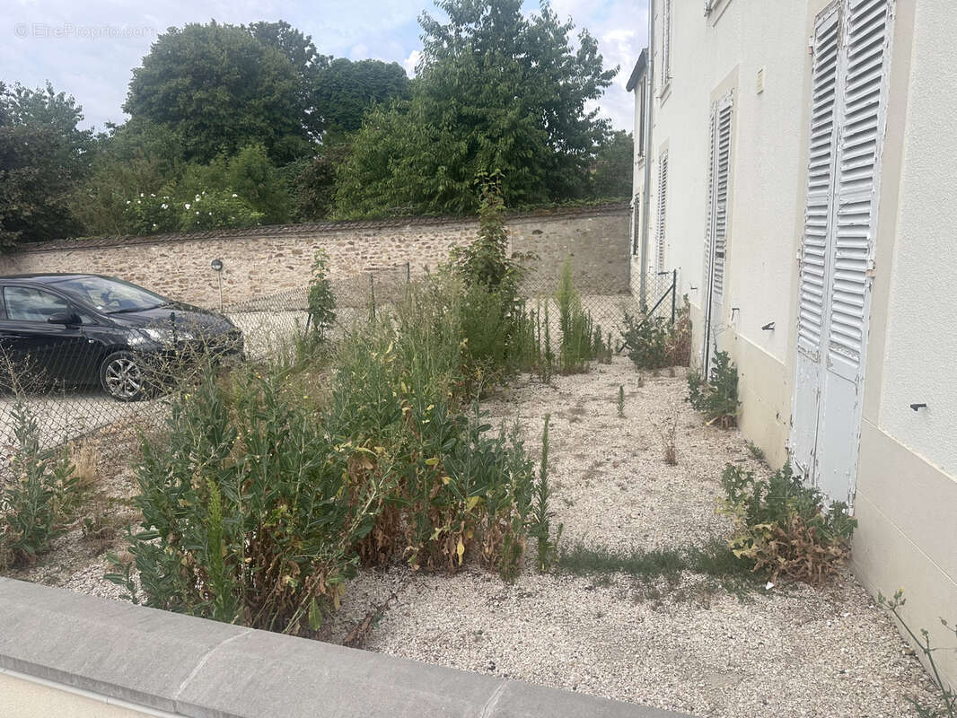 Studio 30 m2 avec jardin privatif et parking   Auxonette (77310) - photo 9