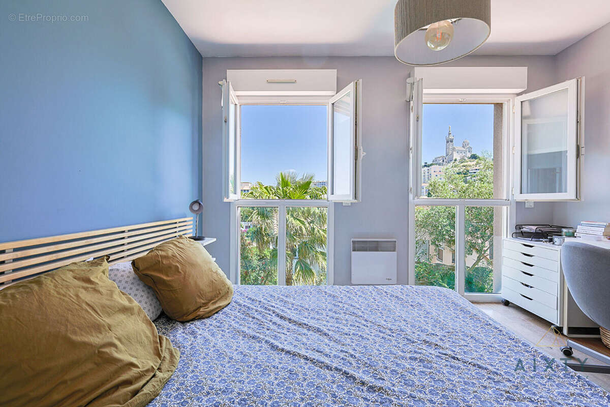Appartement à MARSEILLE-7E
