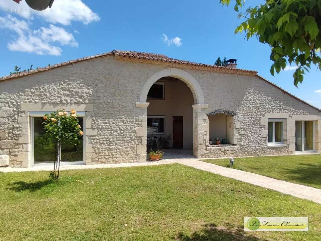 Maison à RONSENAC