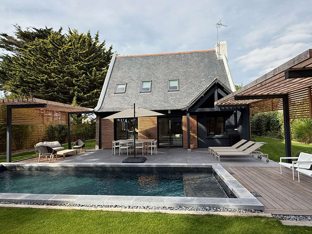 Maison à LE POULIGUEN