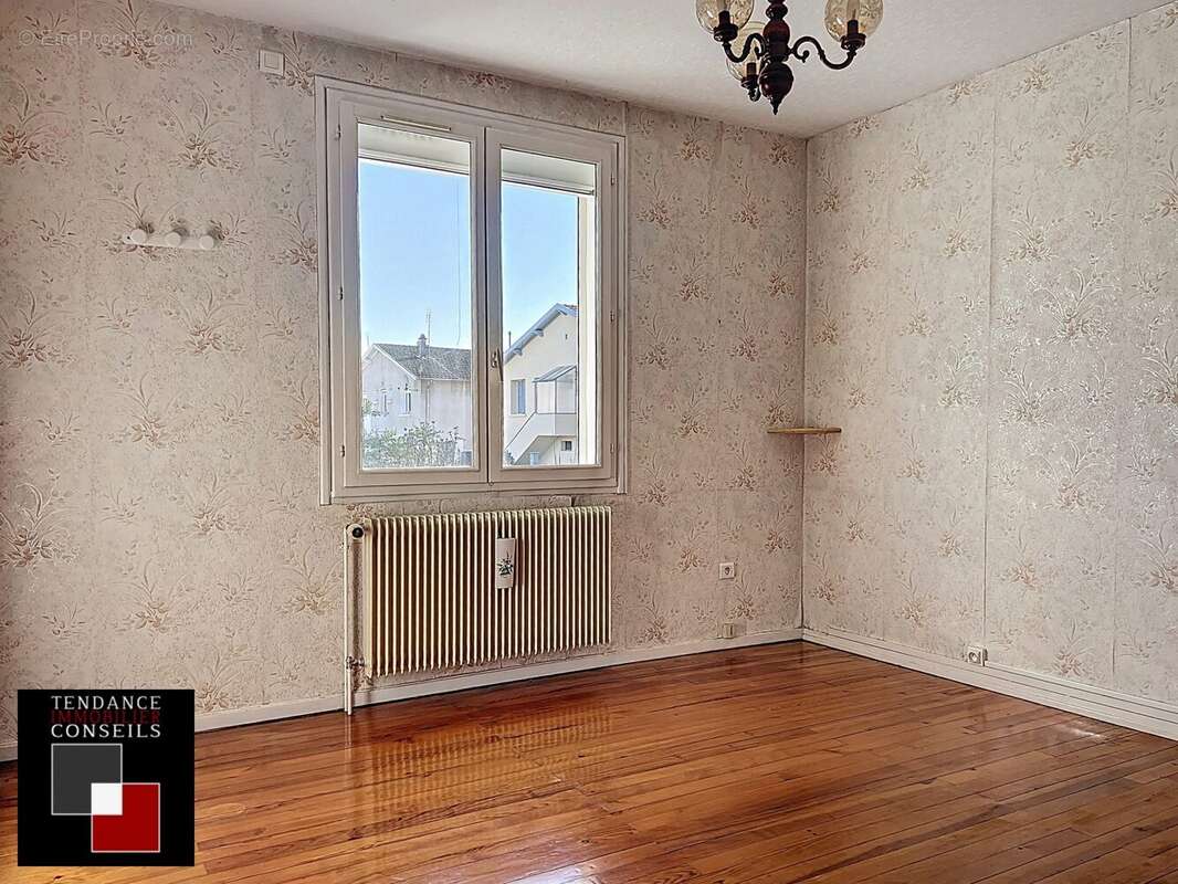 Maison à SAINT-GEORGES-DE-RENEINS