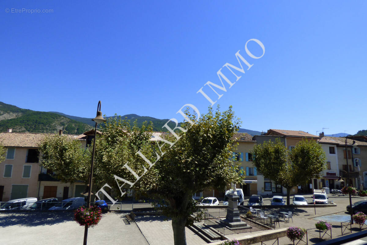 Appartement à TALLARD