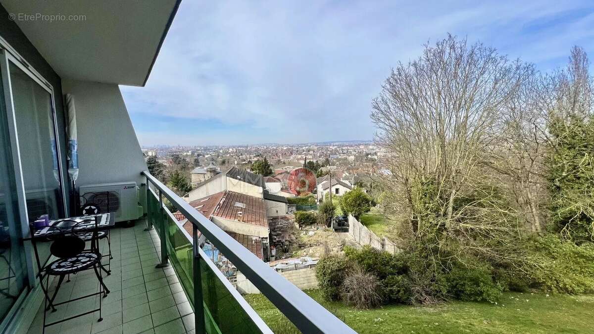 Appartement à LE RAINCY