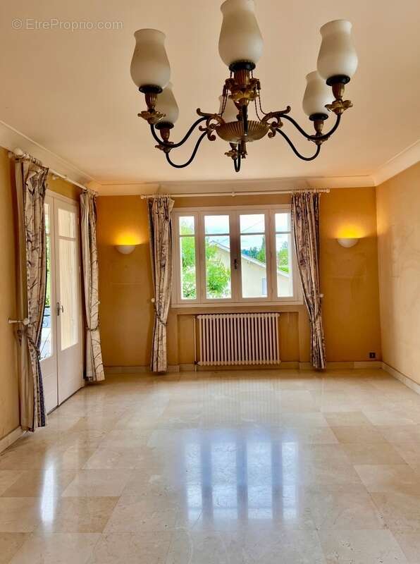 Maison à VILLENEUVE-SUR-LOT