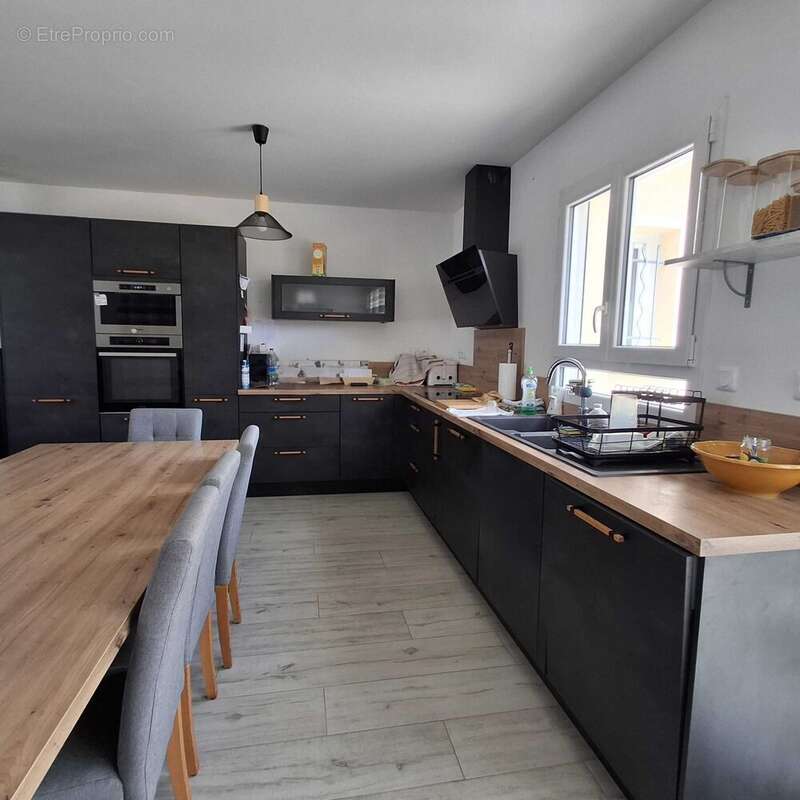 Maison 127 m² à Chasseneuil-Sur-Bonnieure  - photo 3