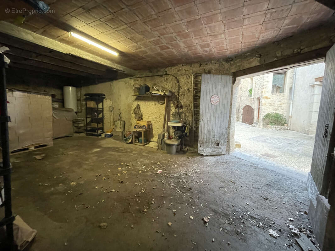 Maison à SAINT-GUILHEM-LE-DESERT