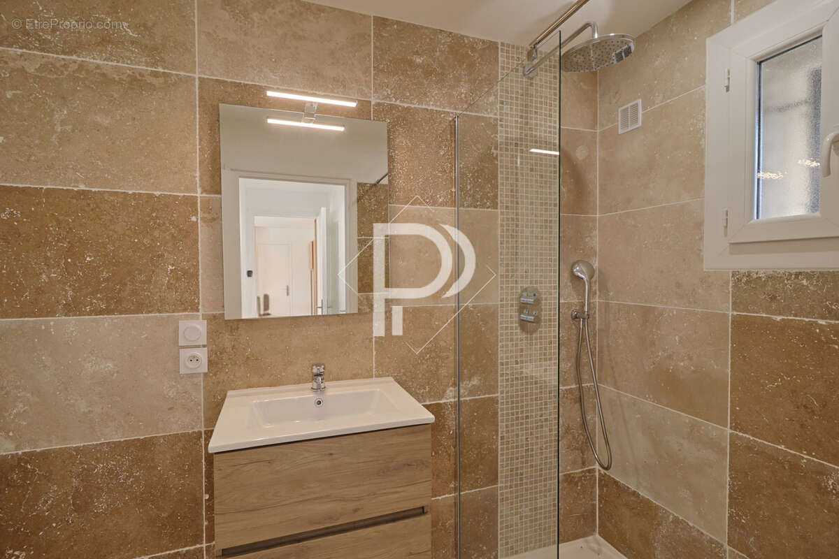 Appartement à PLAN-DE-LA-TOUR