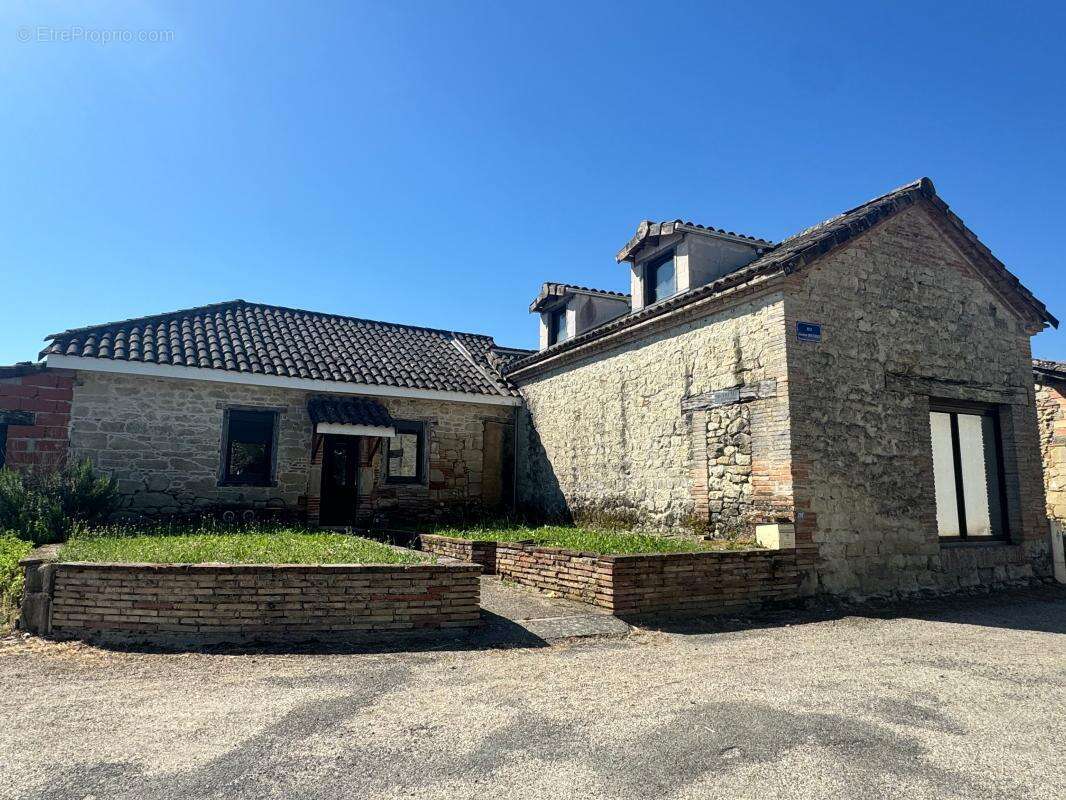 Maison à MOLIERES
