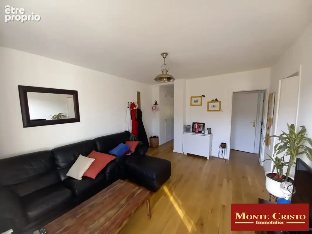 Appartement 3 pièces 47 m² à vendre à Bougival (78380) - photo 2