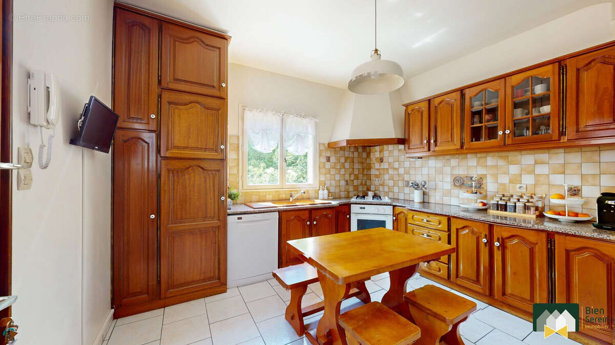 Maison 165 m² à Chartres  - photo 2