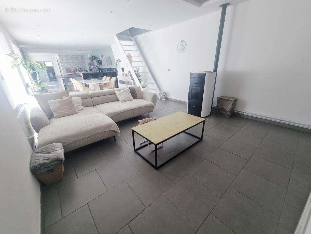 Longère avec grange, DPE C, 4 chambres dont 1 suite, jardin - photo 6