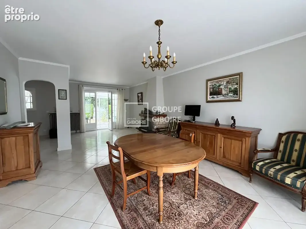 A vendre - exclusivite agence giboire - maison de type 7  d'environ 153 m² - 4 chambres - plein centre de chantepie - photo 2