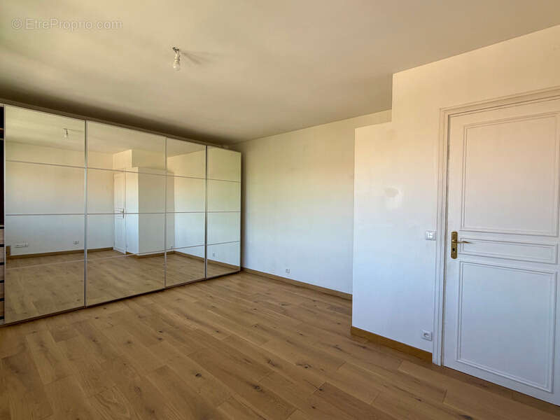 Appartement à COLOMBES
