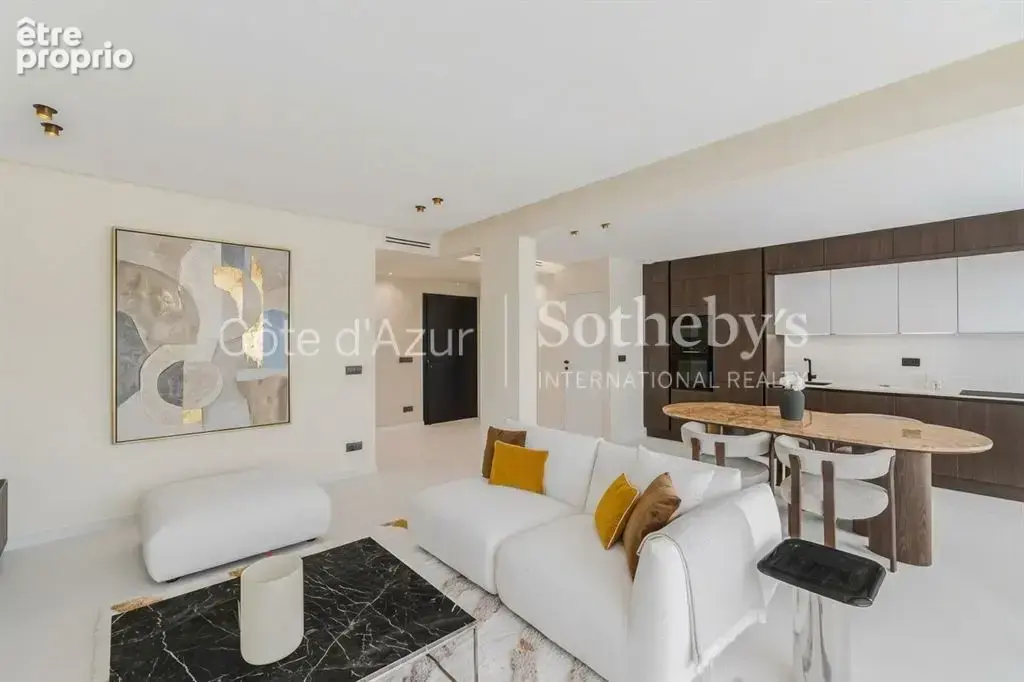 Antibes, appartement de 79 m² rénové avec exposition sud et terrasse - photo 1