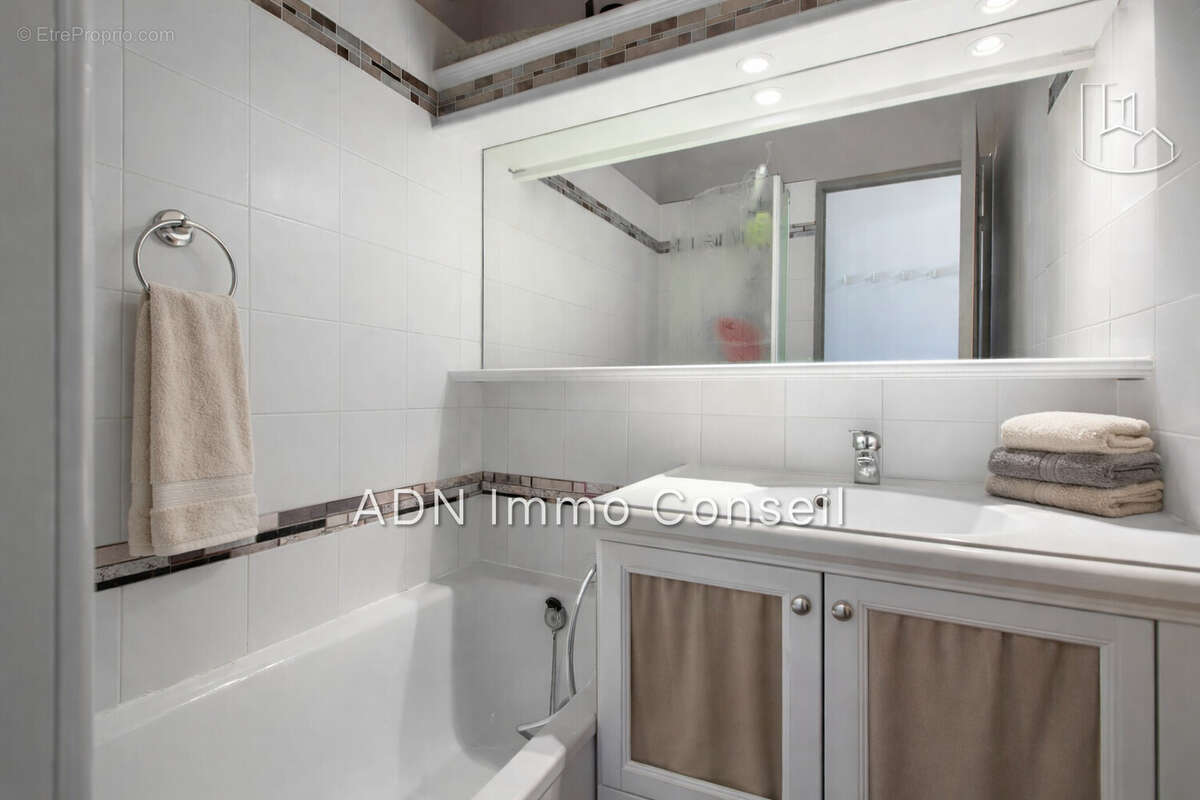 Appartement à MALLEMORT