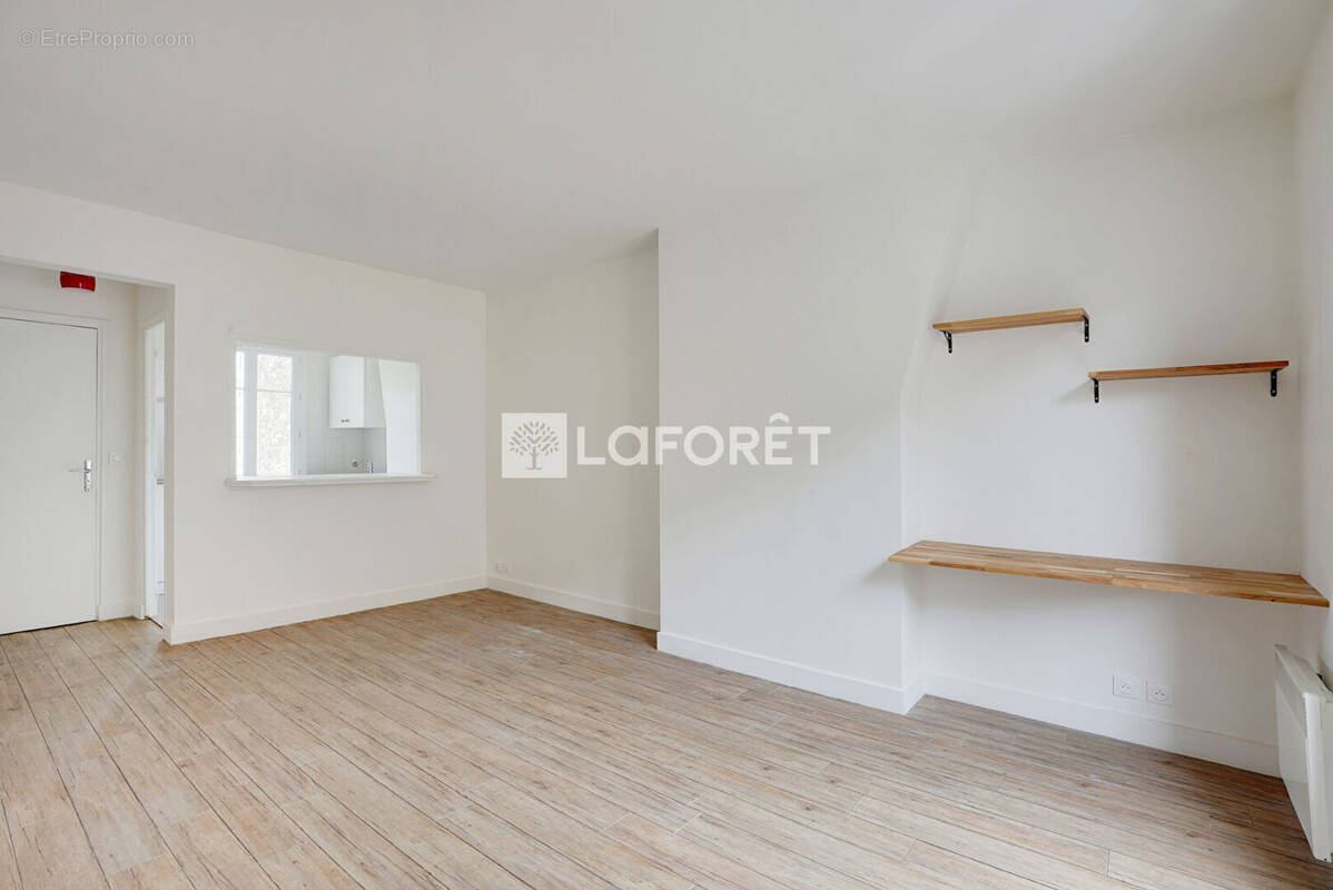 Appartement à PARIS-14E
