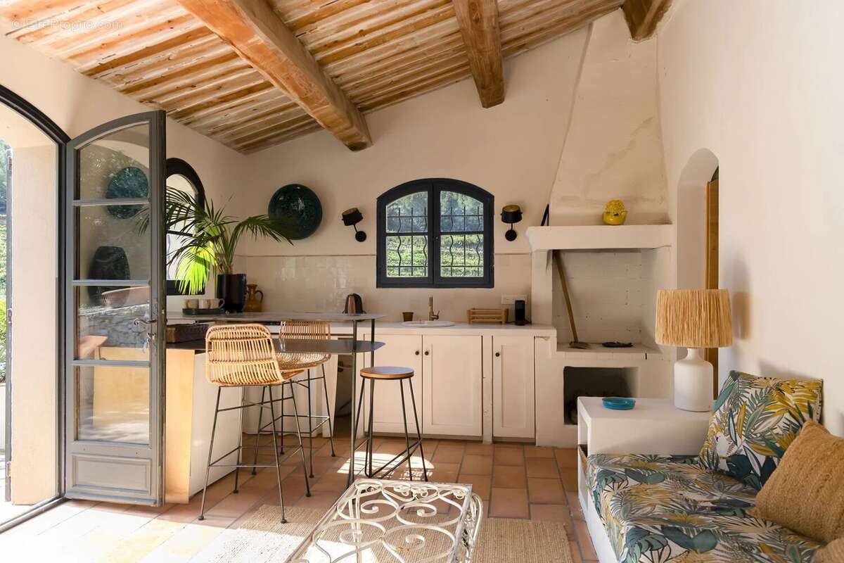 Maison à OLLIOULES