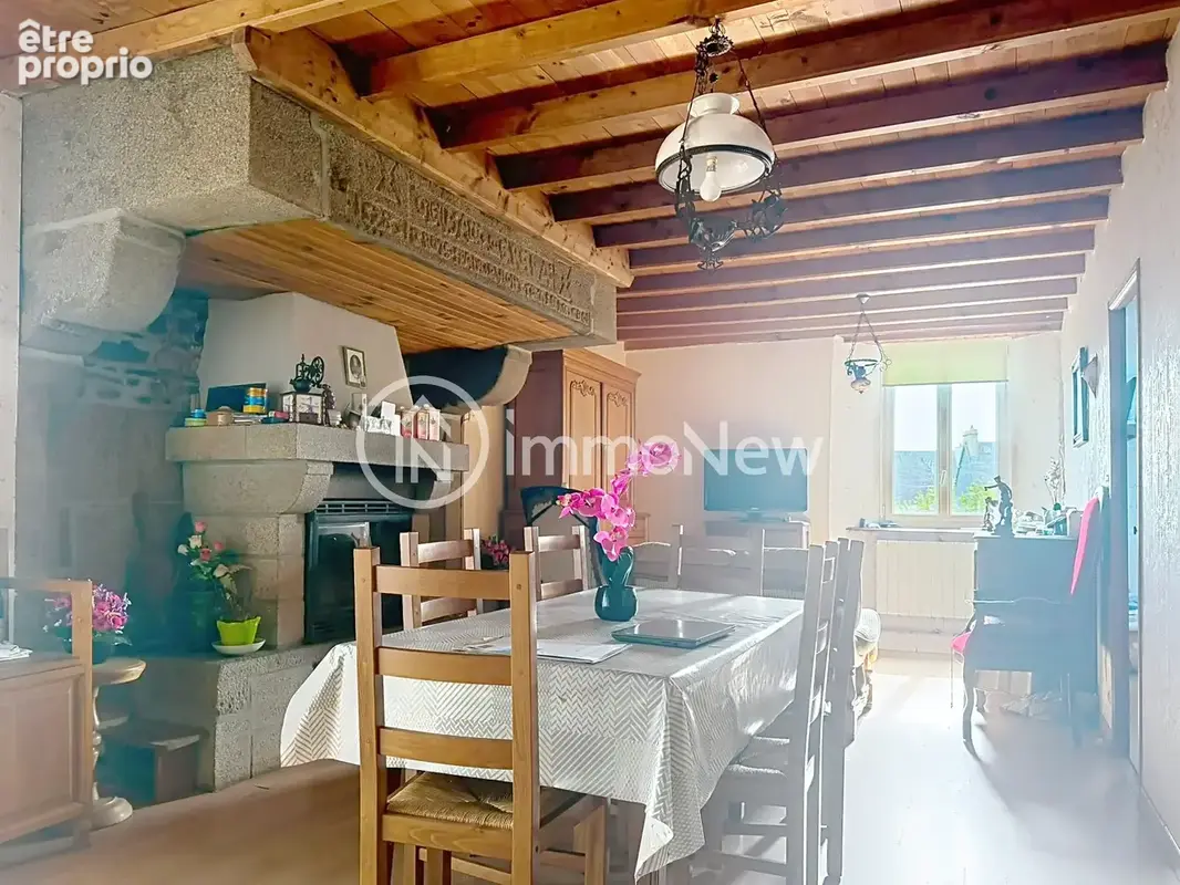 Maison a proximite du bourg avec vie de plain pied - photo 2