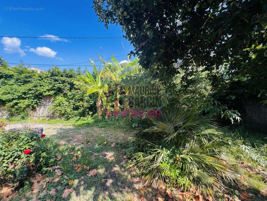 Maison à CHATEAURENARD