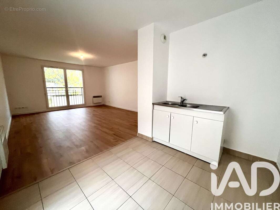 Photo 5 - Appartement à LA QUEUE-EN-BRIE