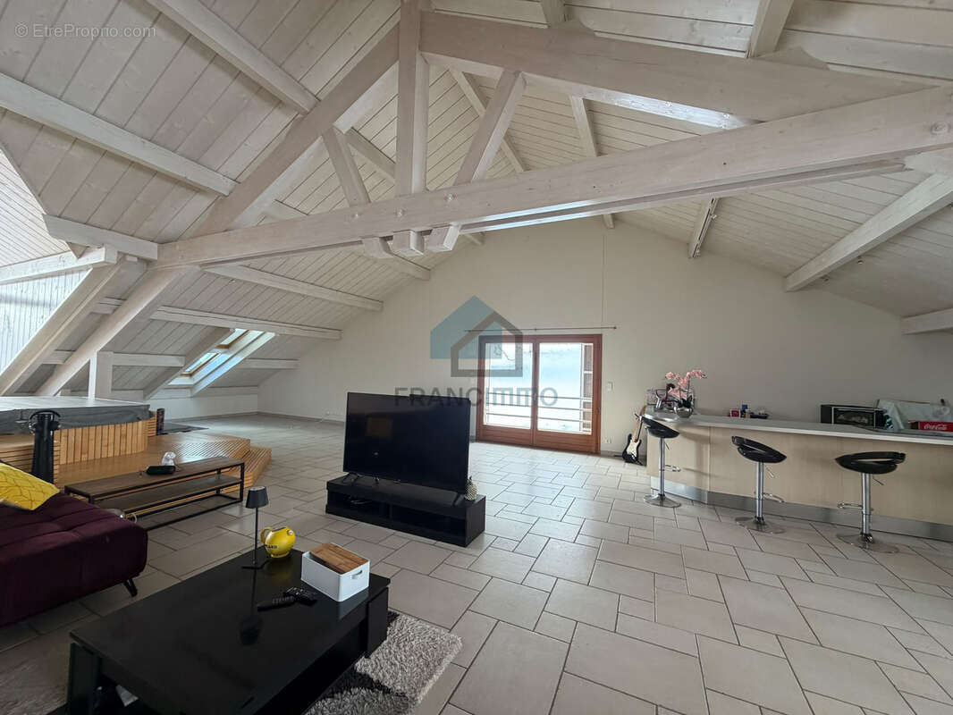 Charquemont - appartement atypique de 172.84m2 - photo 3