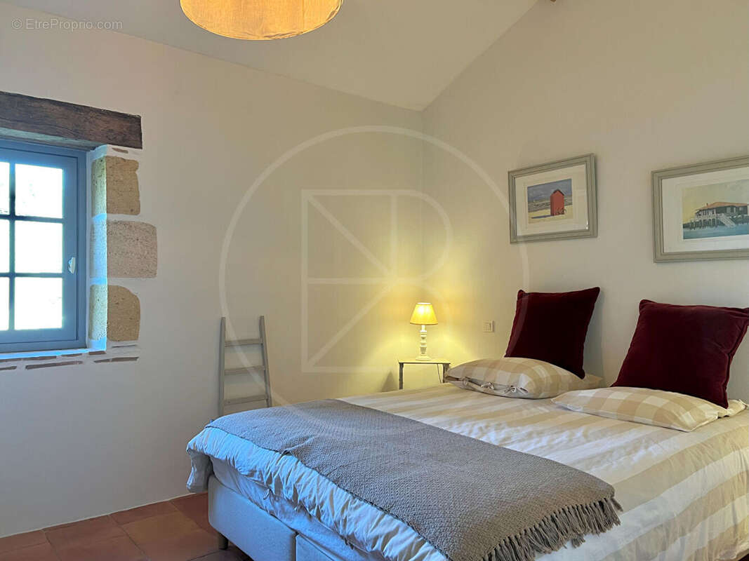 Maison à SAUVETERRE-DE-GUYENNE