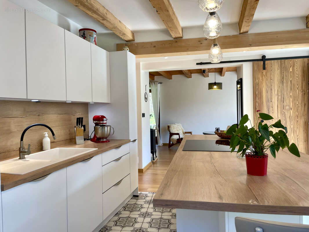 Maison à LE PETIT-BORNAND-LES-GLIERES