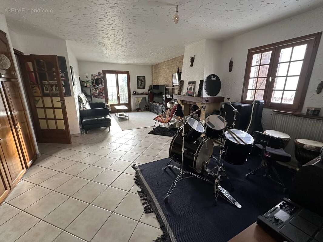 Appartement à BROU-SUR-CHANTEREINE