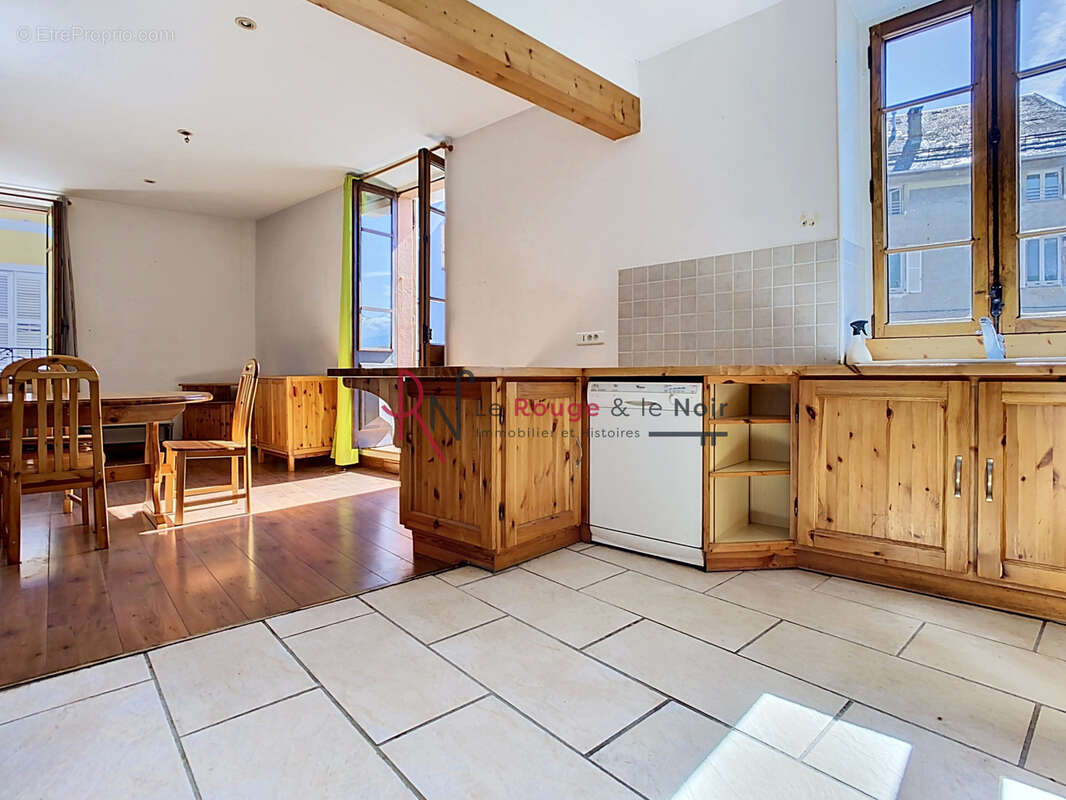 Appartement à SAINT-PIERRE-D'ALBIGNY