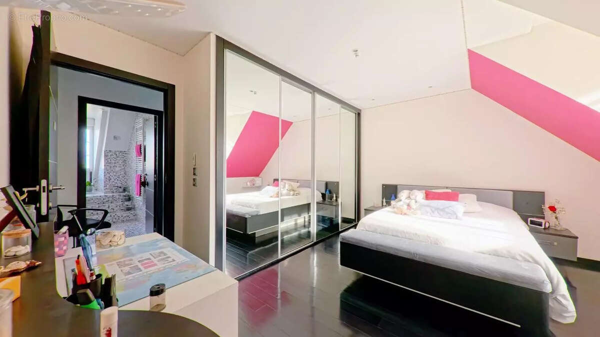 Magnifique maison directement sur le golf d'Ormesson - photo 13