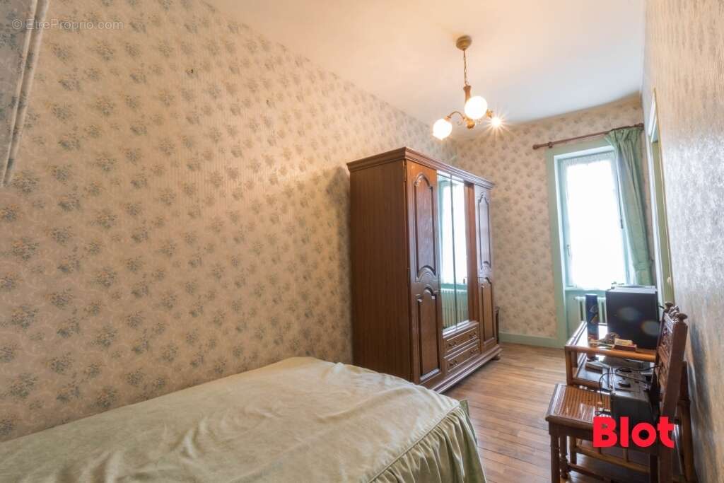 Maison à ANTRAIN
