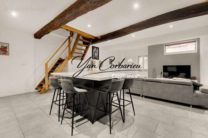 Maison à LEZAT-SUR-LEZE