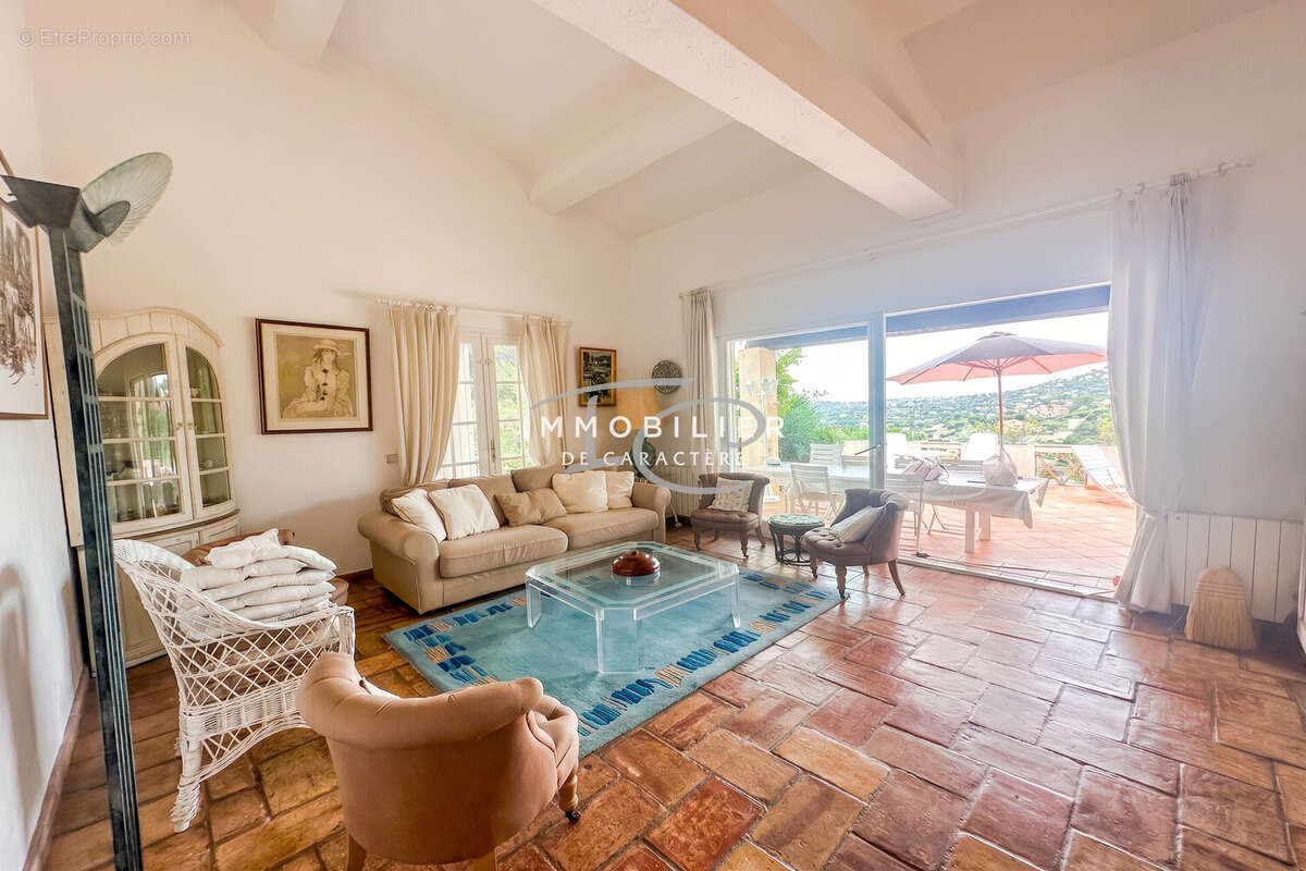 Maison 175 m² à Cavalaire-Sur-Mer  - photo 7