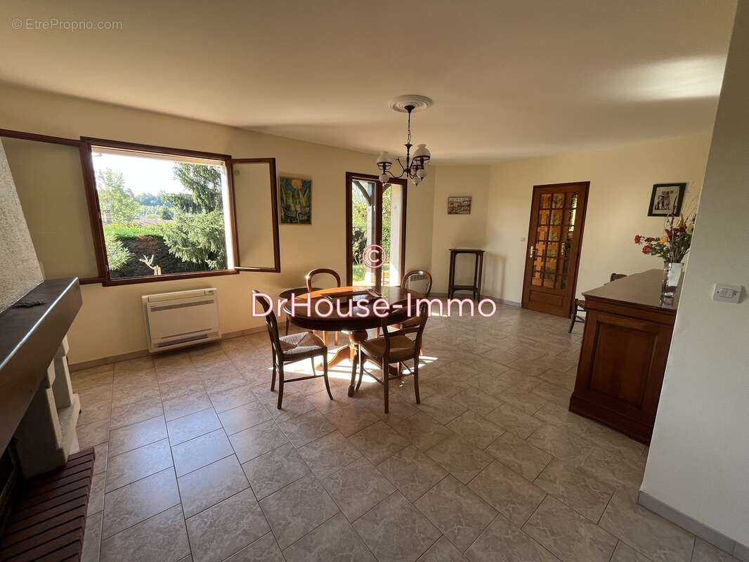 Maison à SAINT-SYLVESTRE-SUR-LOT