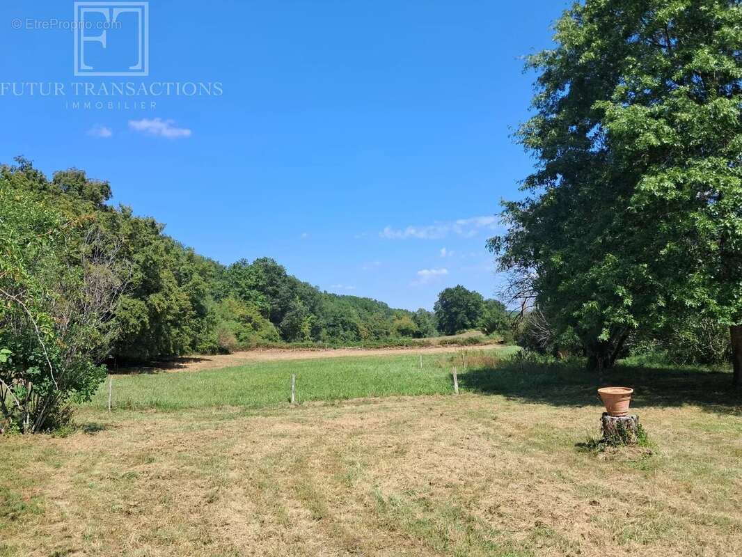 2 maisons grange sur 1,4ha - photo 6