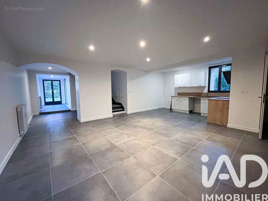 Photo 1 - Maison à MANTES-LA-VILLE