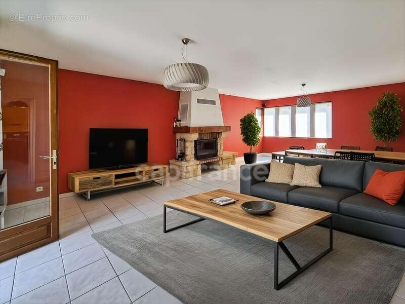 Maison à VERNOU-LA-CELLE-SUR-SEINE