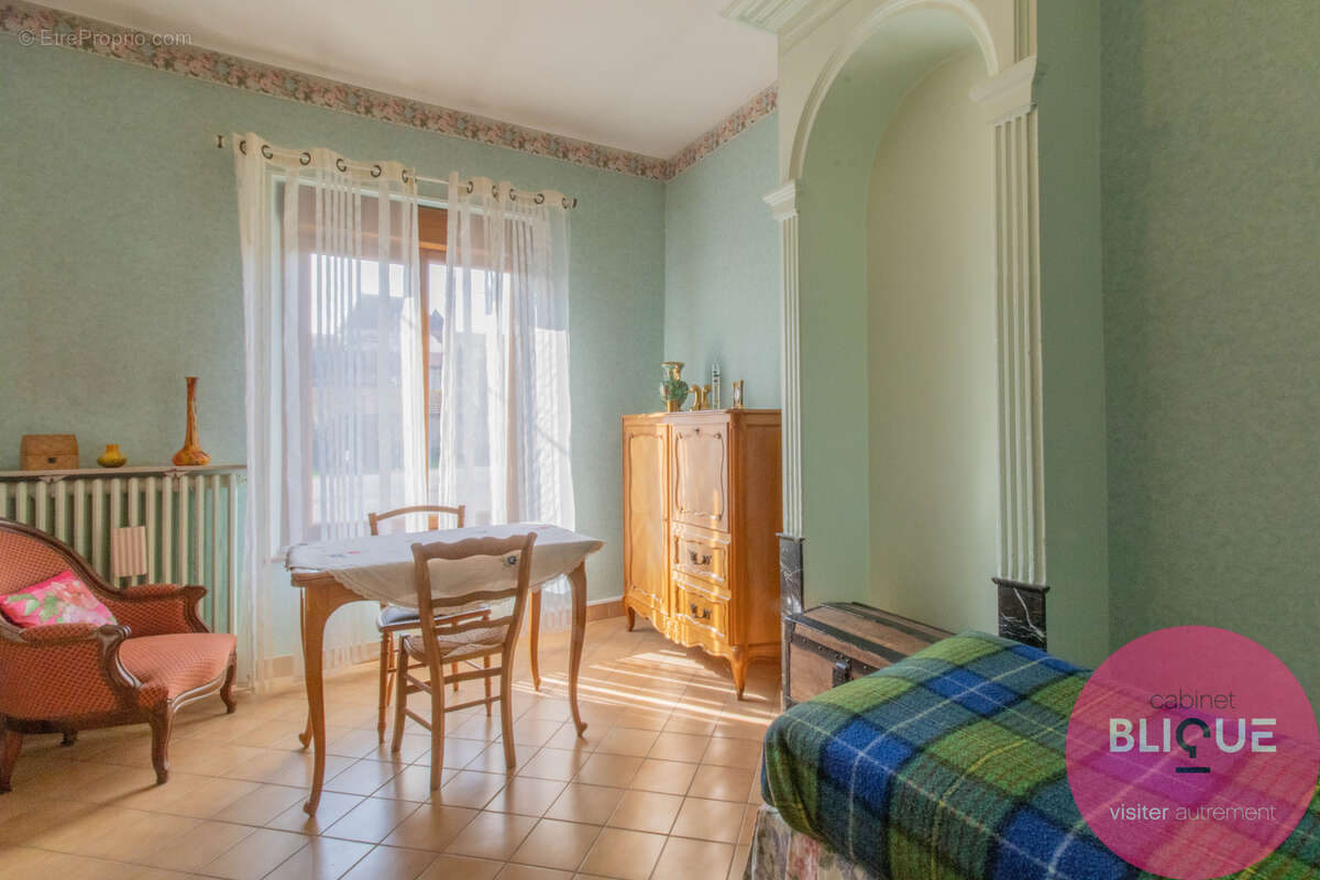 Maison à AFFRACOURT