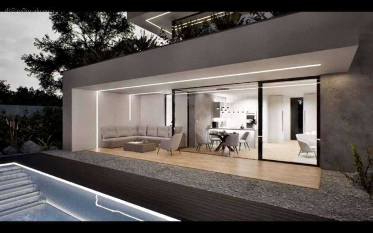 Maison à FOX-AMPHOUX