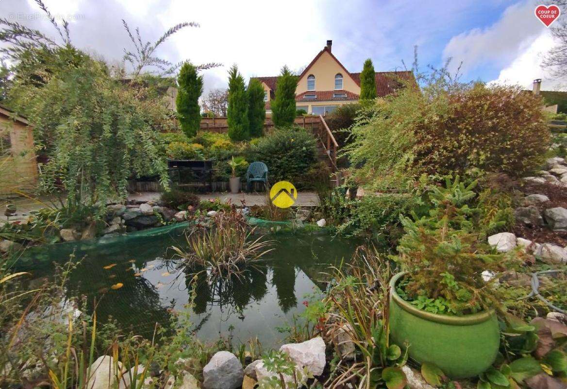 Maison à BEAURAINVILLE