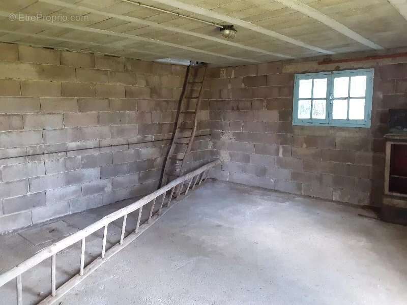 Propriété à rénover sans voisins proches et 5000m² de terrain - photo 17