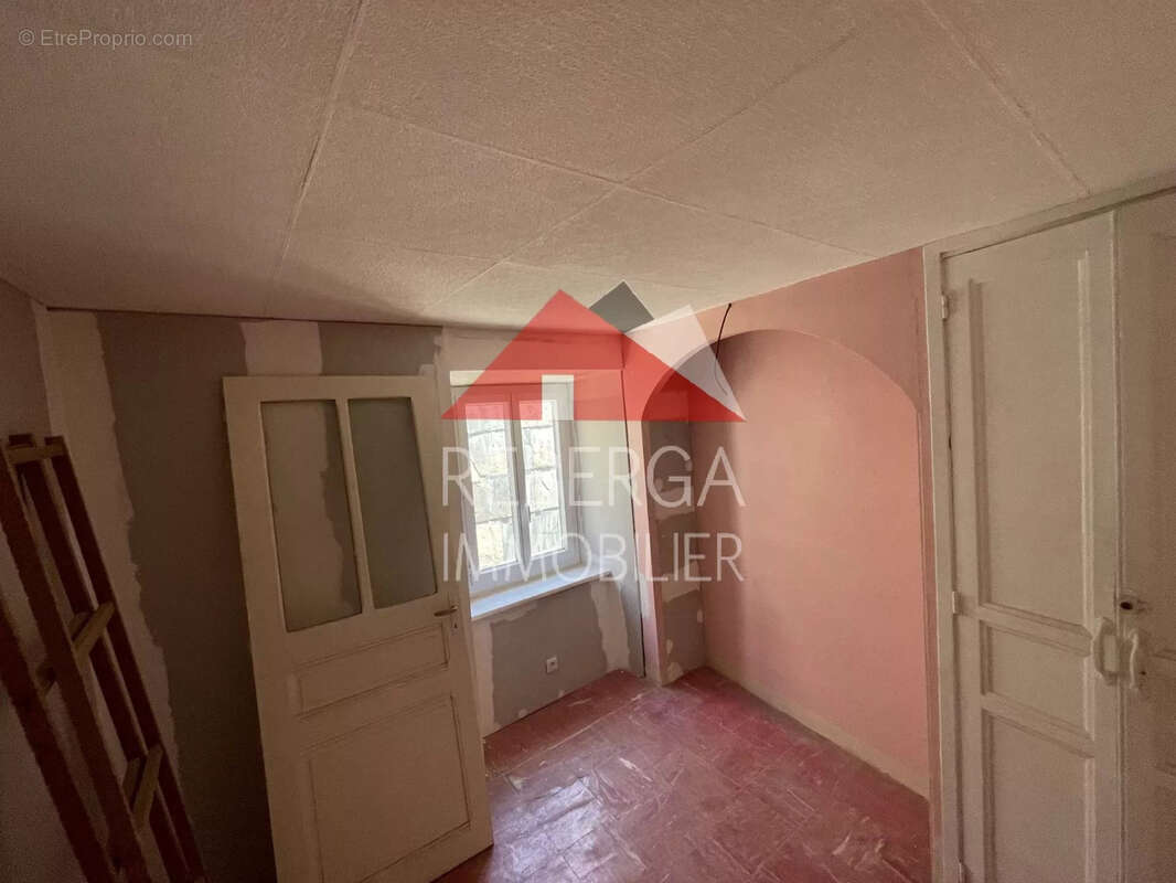 Appartement à LABASTIDE-ROUAIROUX