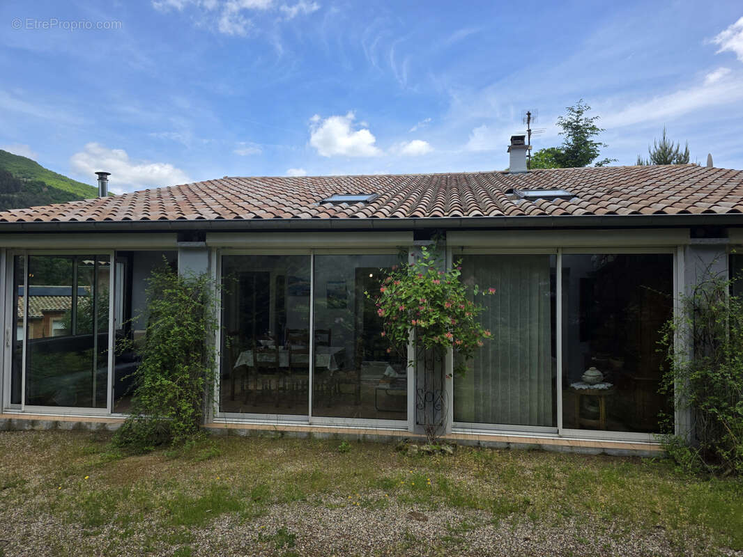 Maison à MONTPEZAT-SOUS-BAUZON