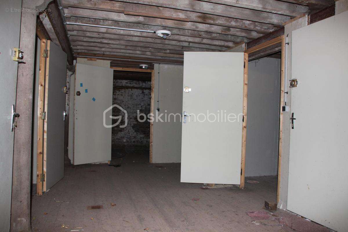 Ensemble immobilier composé de deux immeubles de rapports de 2120 m2 et d'un entrepôt à Sempigny (60400) - photo 24