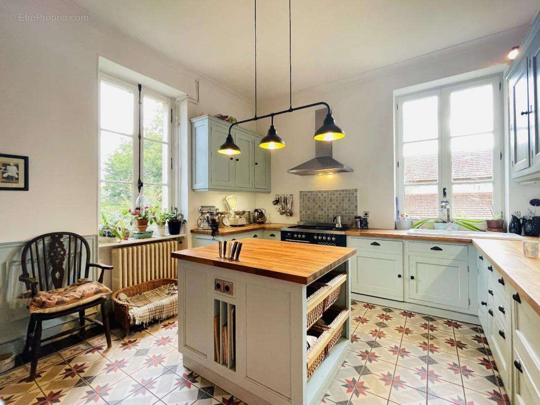 Maison à SAINTE-DODE