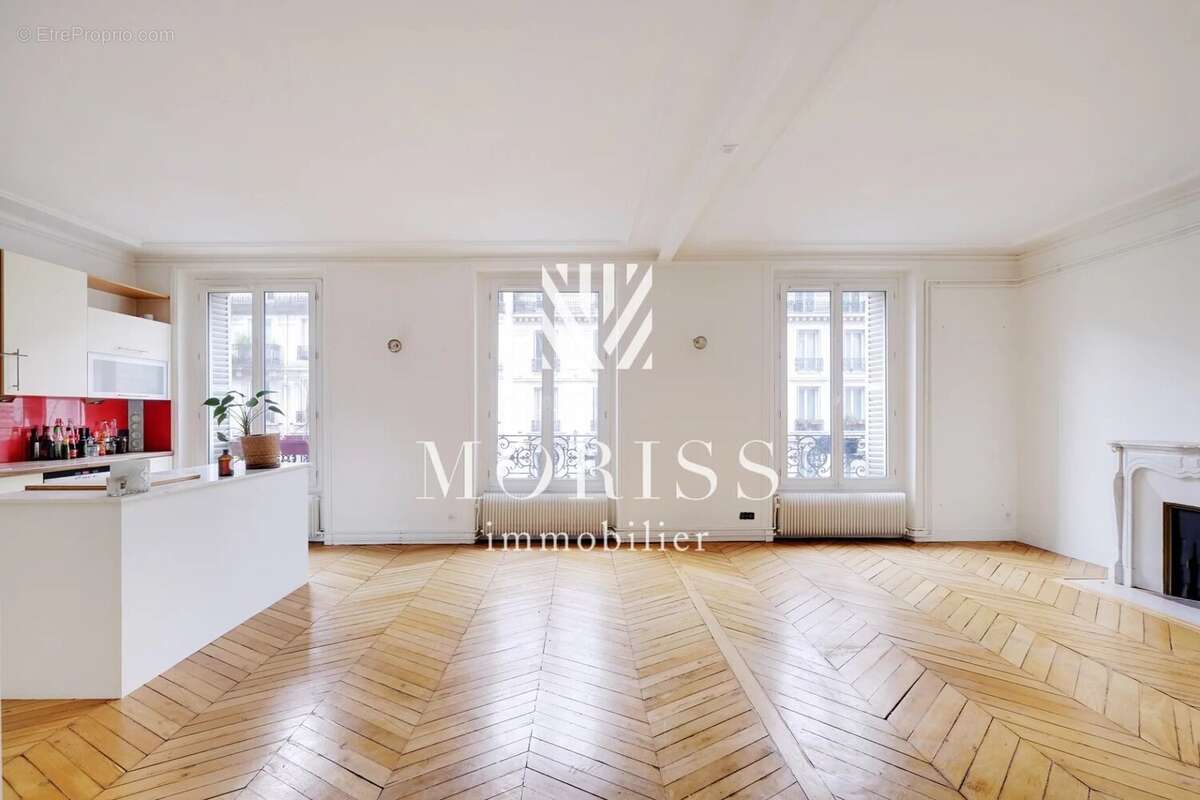 Appartement à PARIS-10E