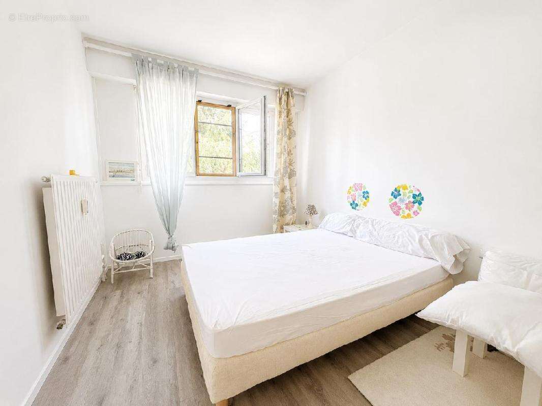 Joli T2 lumineux de 49 m², au 3ème et dernier étage, avec cave - photo 4