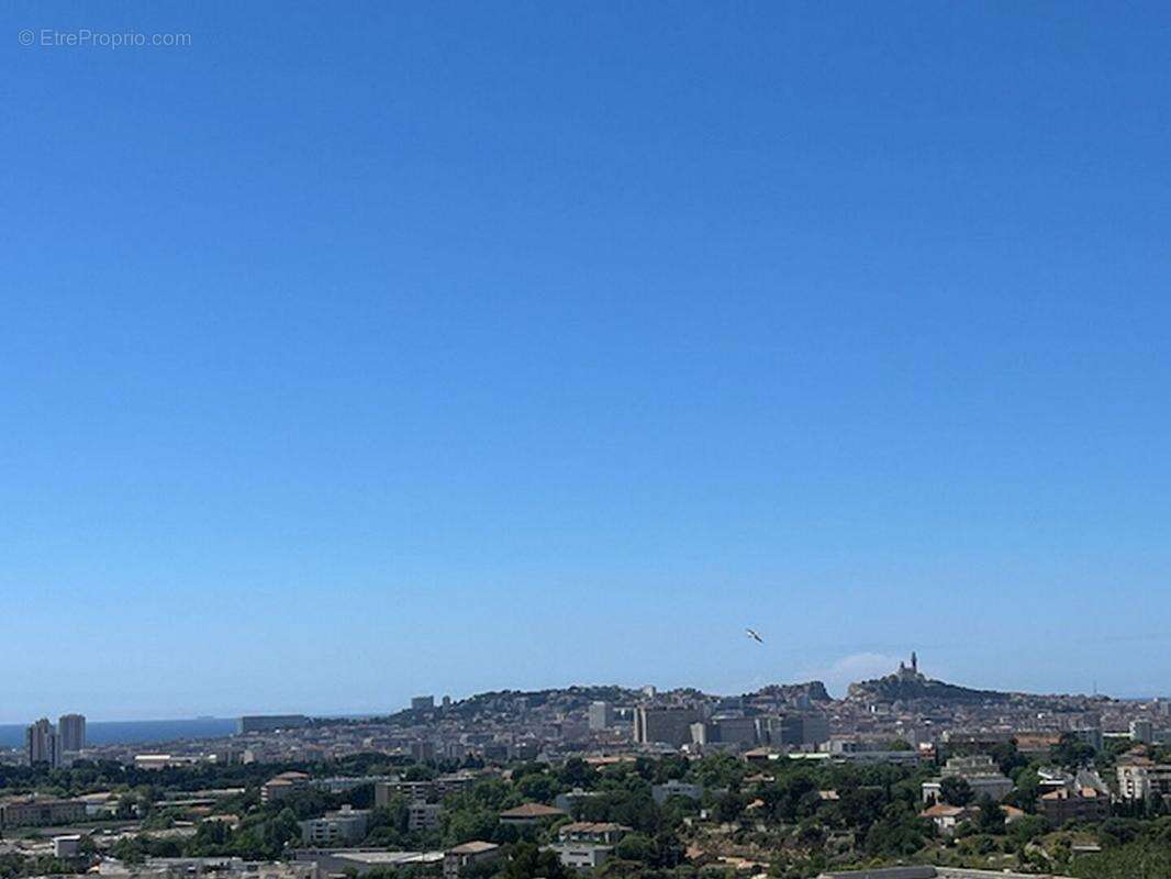 Appartement à MARSEILLE-12E